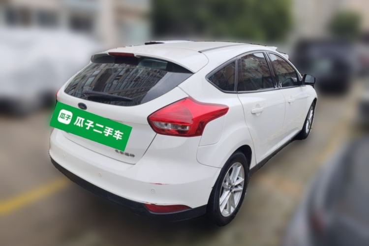 Used Ford Focus 2015 Hatchback 1.6L Manual Fashion Edition
