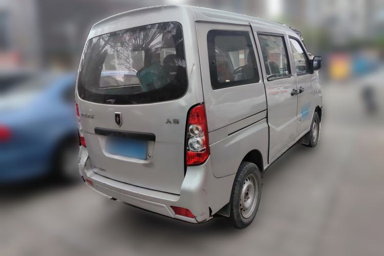Used Jinbei Starfish A9 2011 1.0L Standard Edition
