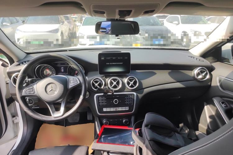 Used Mercedes-Benz GLA 2017 GLA 200 Fashion Model
