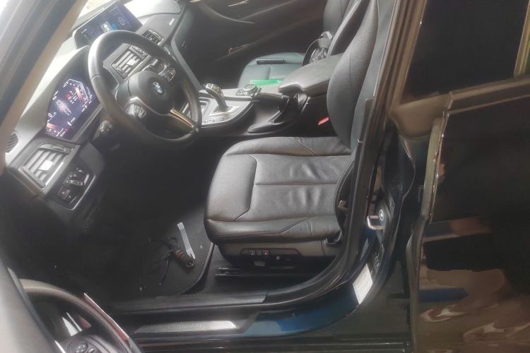 Used BMW 3 Series GT 2013 328i Sport Design Package Left Front Seat