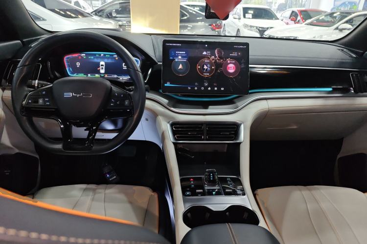 Used BYD Song PLUS New Energy 2024 HONOR Edition DM-i 71km Luxury Model
