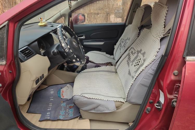 Used Venucia R50 2013 1.6L Manual Version with Beidou Navigation