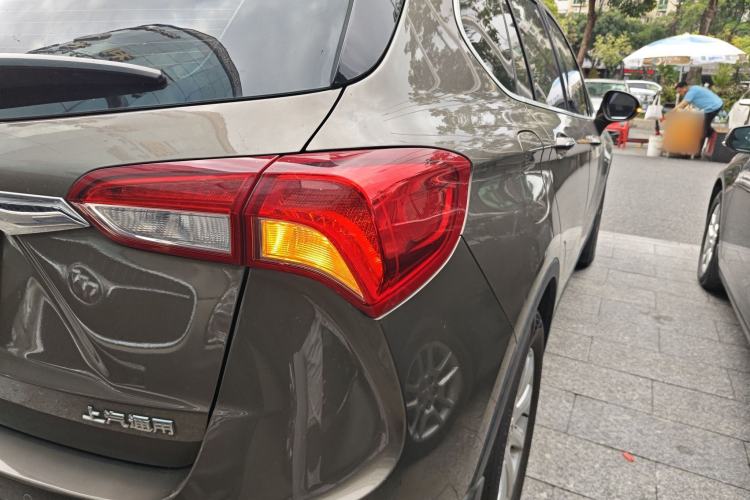 Used Buick Envision 2018 20T Two-Wheel-Drive Leading Model Right Rear Taillight