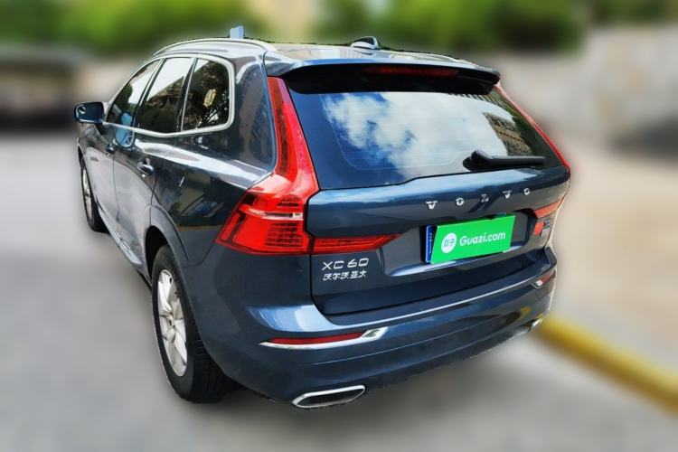 Used Volvo XC60 2021 T5 4x4 Smart Luxury Edition
