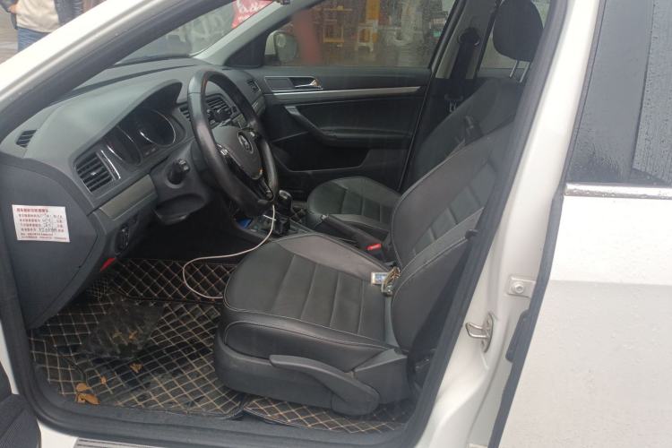 Used Volkswagen Lavida 2017 1.6L Automatic Comfort Edition
