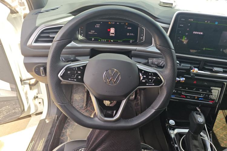 Used Volkswagen T-ROC 2023 300TSI DSG Two-Wheel-Drive Chen Guang Edition Steering Wheel