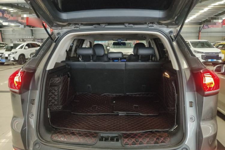 Used Geely Auto Emgrand X7 Sport 2020 1.8TD DCT Smart Connect PRO Trunk