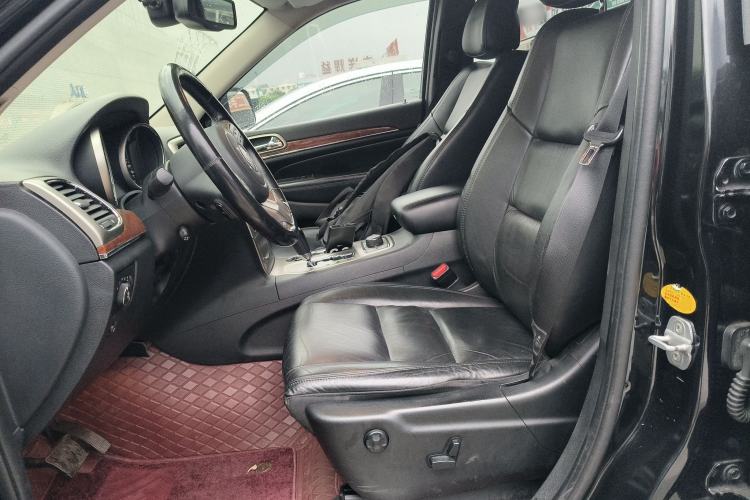 Used Jeep Grand Cherokee 2011 3.6L Luxury Edition
