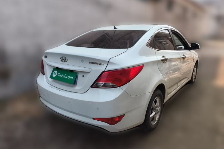 Used Hyundai Verna (older generation) 2014 1.4L Manual Smart GLS Trim
