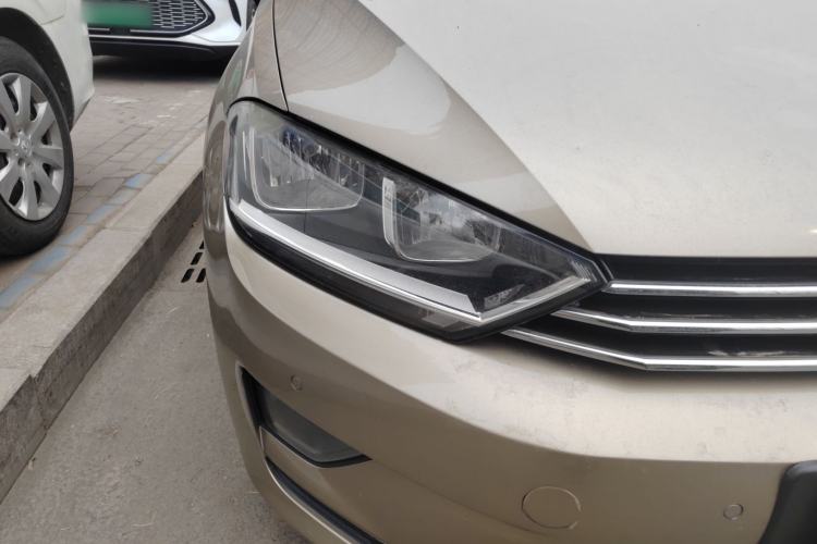 Used Volkswagen Golf Sportsvan 2018 230TSI Automatic Trend Edition Right Front Headlight