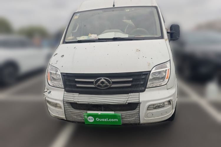 Used SAIC MAXUS Xintu V80 2021 2.0T AMT Classic City Distribution King Long Wheelbase Mid-Roof 3-Seater