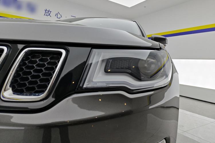 Used Jeep Compass 2019 220T Automatic Family Edition
