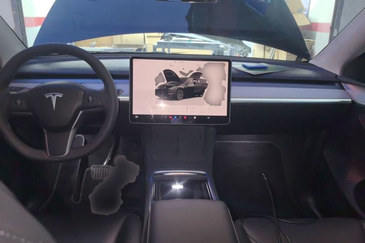 Used Tesla Model Y 2023 Rear-Wheel-Drive Version
