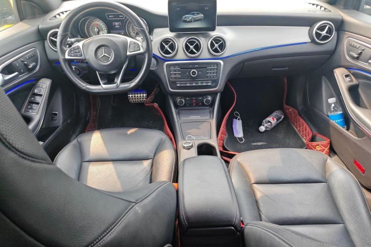 Used Mercedes-Benz CLA 2014 CLA 260 4MATIC Center Console