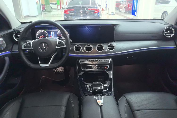 Used Mercedes-Benz E-Class 2016 E 300 L Sporty and Stylish Model
