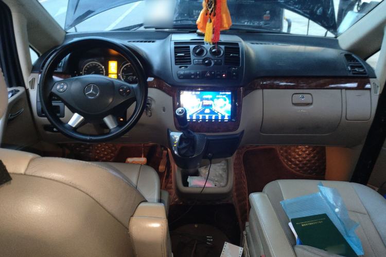 Used Mercedes-Benz Viano 2013 3.0L Hospitality Edition