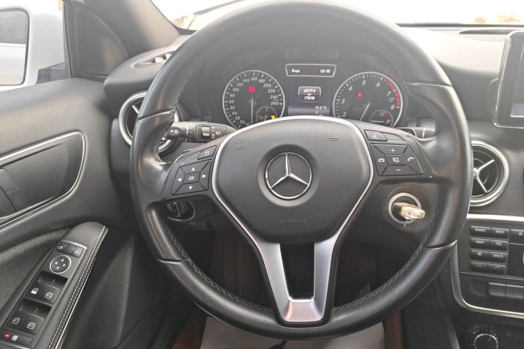 Used Mercedes-Benz A-Class 2015 A 180 Steering Wheel