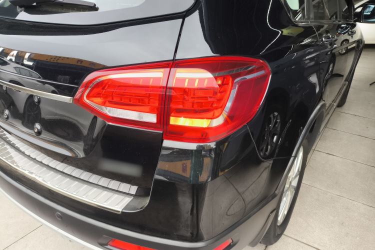 Used Haval H6 2018 Red-Label Sport Version 1.5T Manual Two-Wheel Drive Elite Model Exterior 3