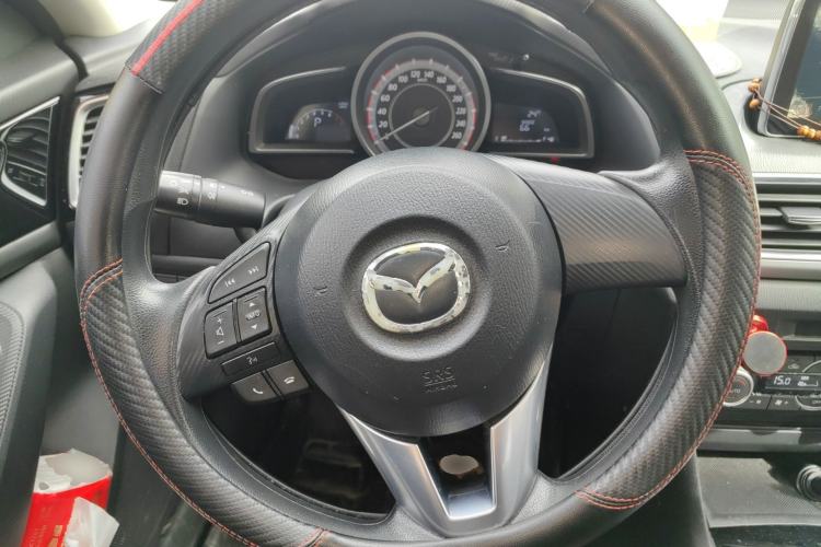 Used Mazda 3 Axela 2016 Sedan 1.5L Automatic Luxury Model
