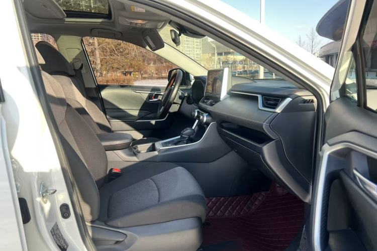 Used Toyota RAV4 2020 2.0L CVT Two-Wheel Drive Fashion Edition