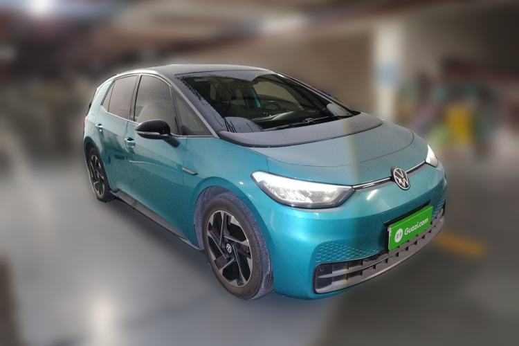 Used Volkswagen ID.3 2022 Pure Edition Front Right 45 Deg