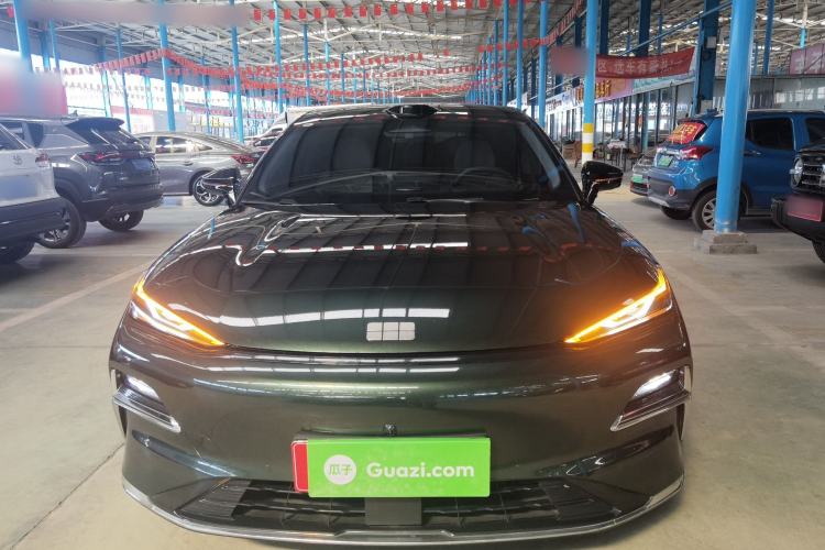 Used Geely Galaxy 8 2025 130km EM-P Starship Edition
