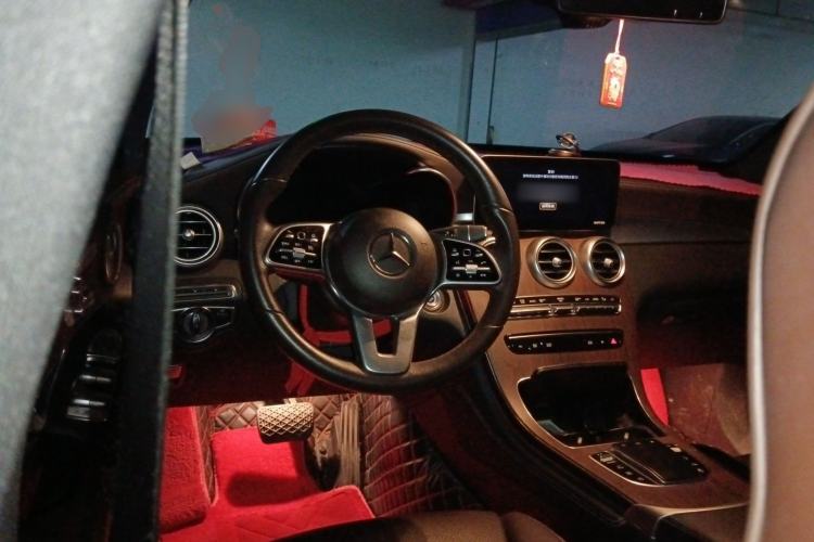 Used Mercedes-Benz GLC 2021 GLC 300 L 4MATIC Dynamic Model Steering Wheel