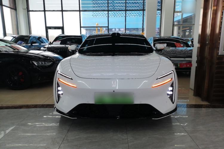 Used Avatr 06 2025 Max Extended-Range Edition Front