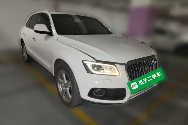 Used Audi Q5 2017 40 TFSI Ambition Edition Front Right 45 Deg