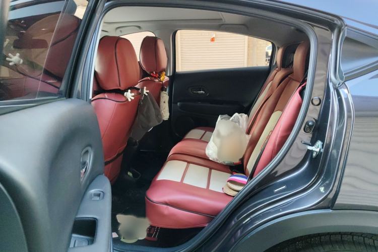 Used Honda Vezel 2022 1.5L CVT Phantom Night Pioneer Edition
