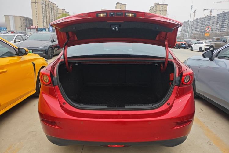 Used Mazda Mazda 3 Axela 2017 Sedan 1.5L Automatic Luxury Model Emission Standard China V
