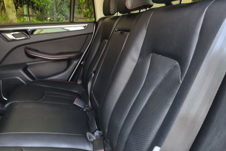 Used Zotye Domy X5 2017 Platinum Edition 1.5T Manual Luxury Model Interior 4