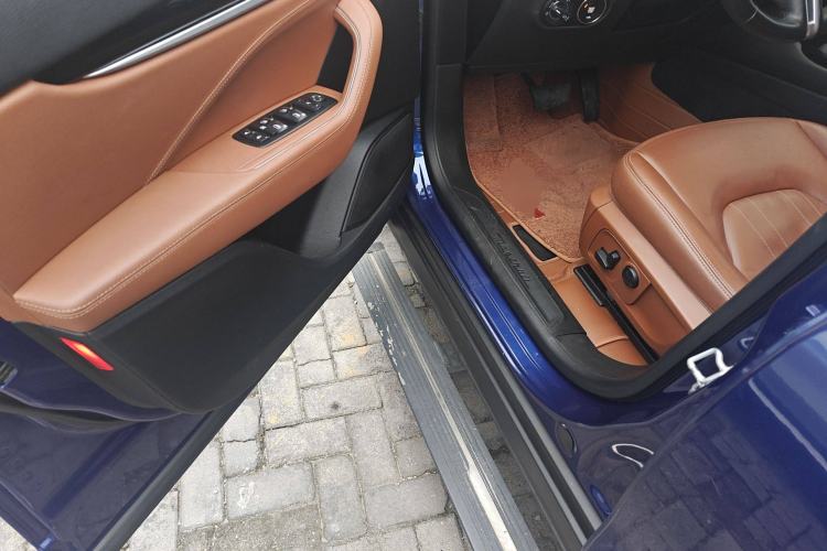 Used Maserati Levante 2016 3.0T Standard Edition Driver Seat