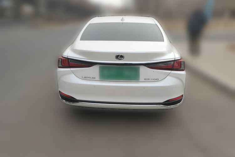 Used Lexus ES 2023 200 Excellence Edition