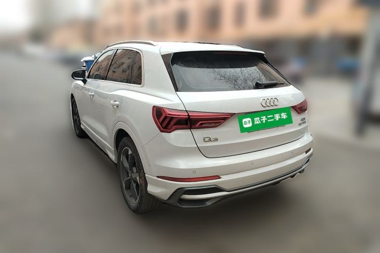 Used Audi Q3 2021 35 TFSI Fashion Dynamic Model
