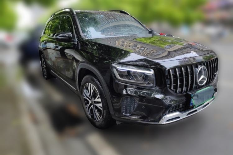 Used Mercedes-Benz GLB 2025 GLB 220 Sport Edition Front Right 45 Deg