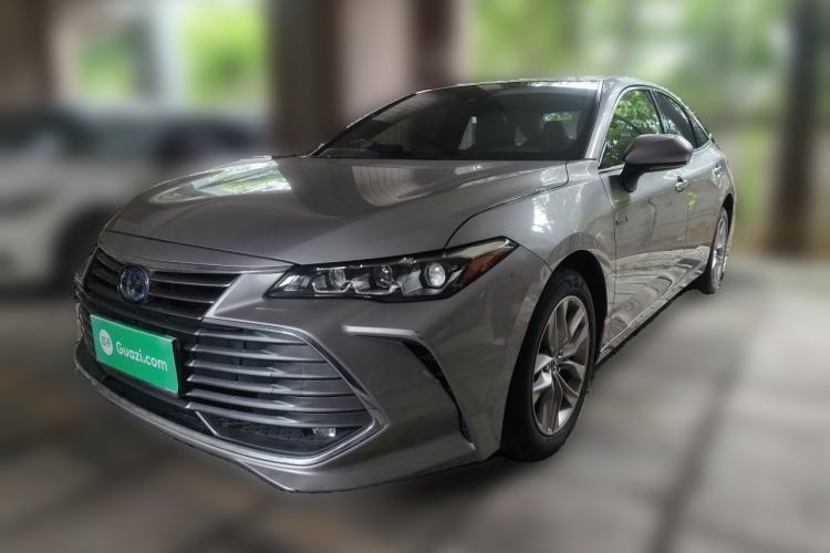 Used Toyota Avalon 2019 Dual-Engine 2.5L Luxury Edition China VI Standard