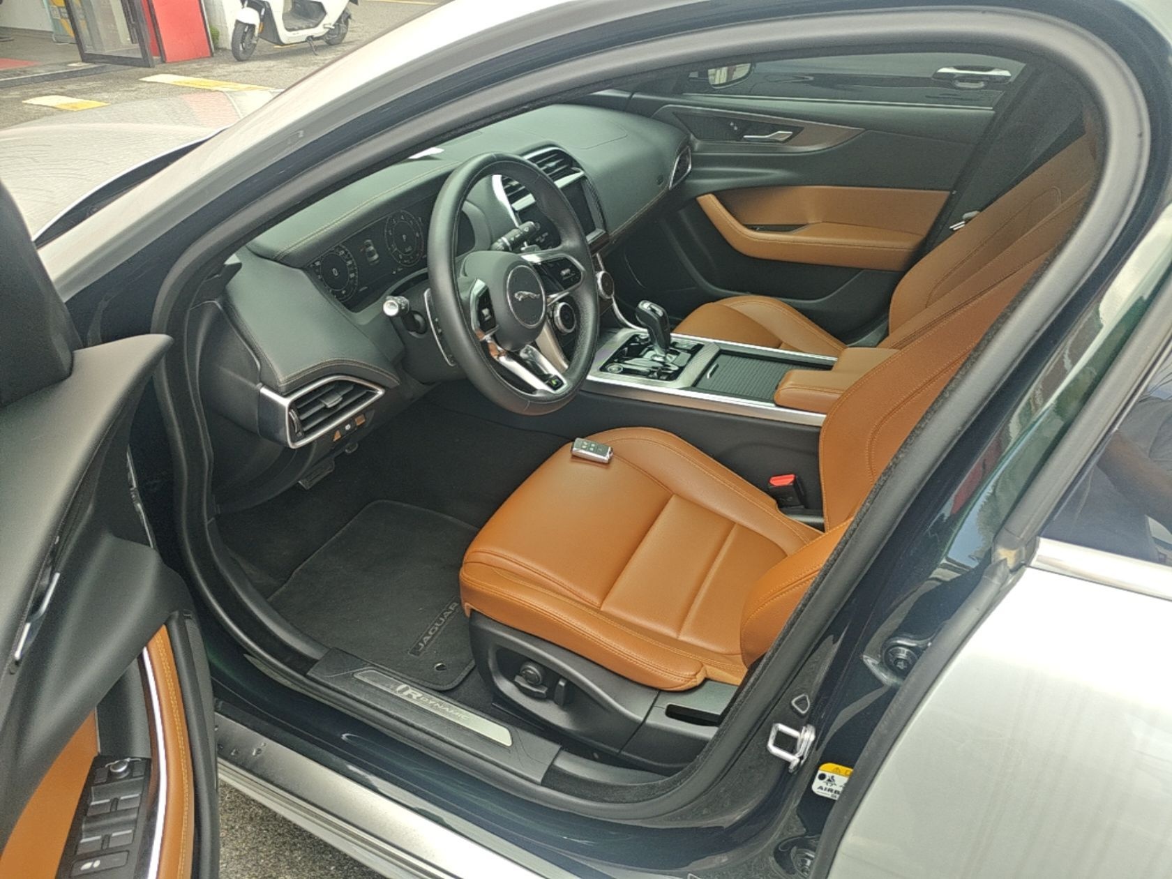 Interior delantero