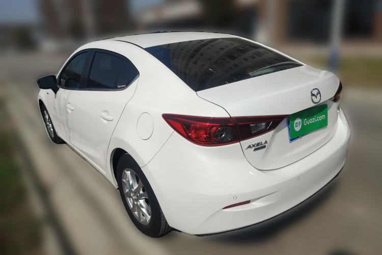 Used Mazda Mazda 3 Axela 2016 Sedan 1.5L Automatic Comfort Model
