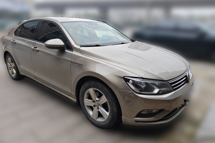 Used Volkswagen Lamando 2015 230TSI DSG Fashion Edition
