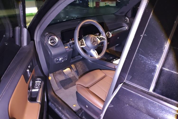 Used Mercedes-Benz GLB 2025 GLB 220 4MATIC