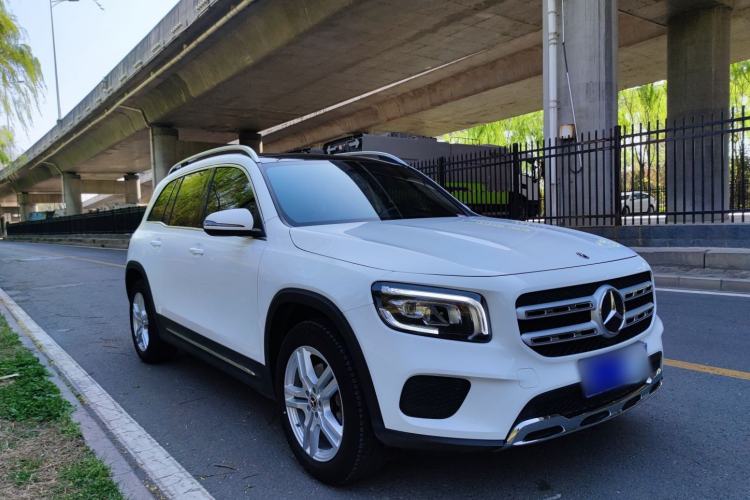 Used Mercedes-Benz GLB 2023 Refreshed GLB 200 Dynamic Edition Exterior 2