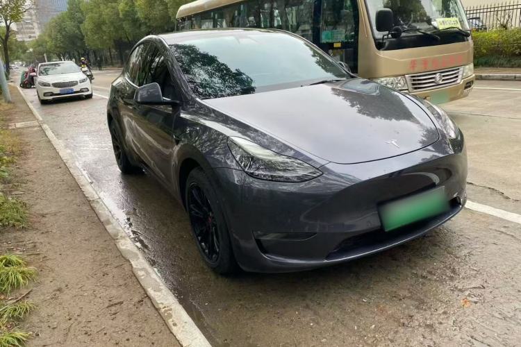 Used Tesla Model Y 2021 Long-Range All-Wheel-Drive Version 3D7
