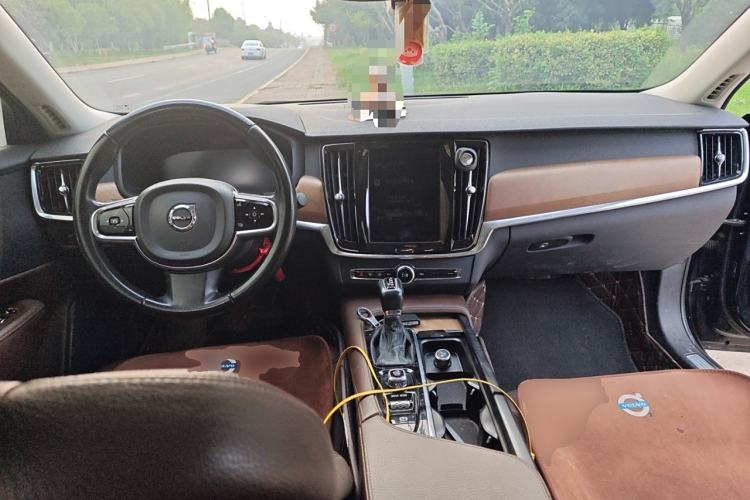 Used Volvo S90 2020 T5 Zhiyi Luxury Edition
