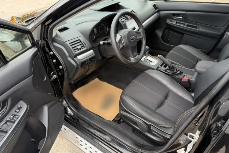 Used Subaru XV 2014 2.0i Comfort Edition