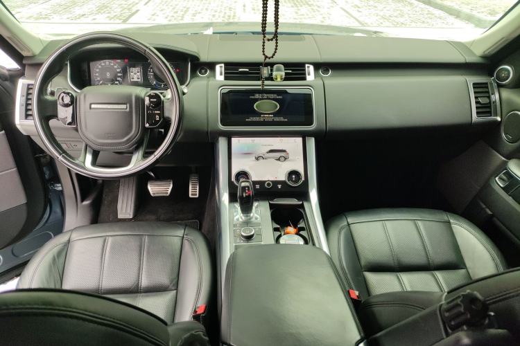 Used Land Rover Range Sport 2018 3.0 SC V6 HSE DYNAMIC Center Console