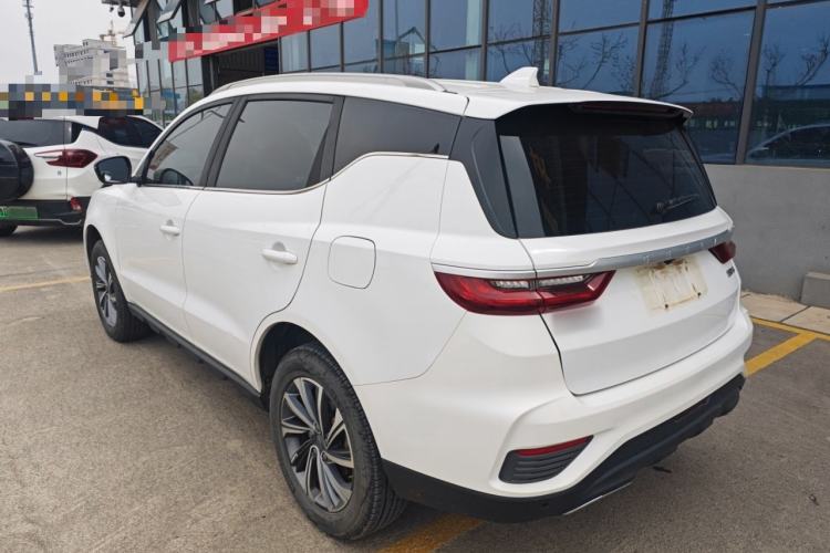 Used Geely Auto Vision X6 2020 1.4T Manual Luxury Model Exterior 2