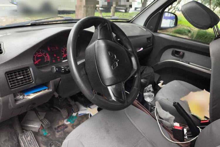 Used Wuling Rongguang 2019 1.5L Extended-Body Van Base Model with 2 Seats