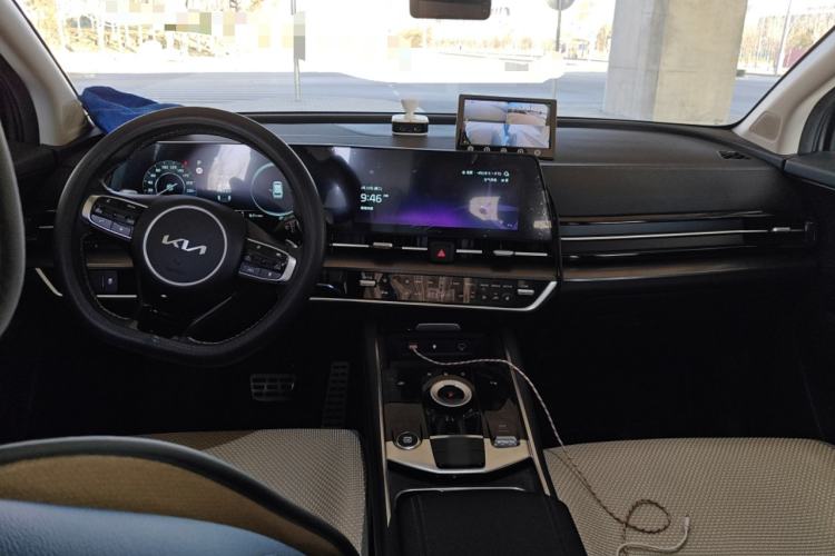 Used Kia Sportage (Chinese Domestic Model) 2023 2.0T Two-Wheel-Drive Prestige Edition
