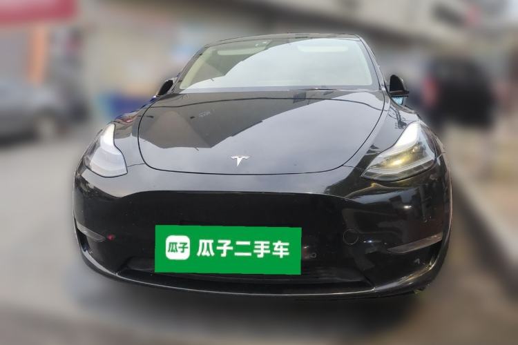 Used Tesla Model Y 2023 Long-Range All-Wheel-Drive Version